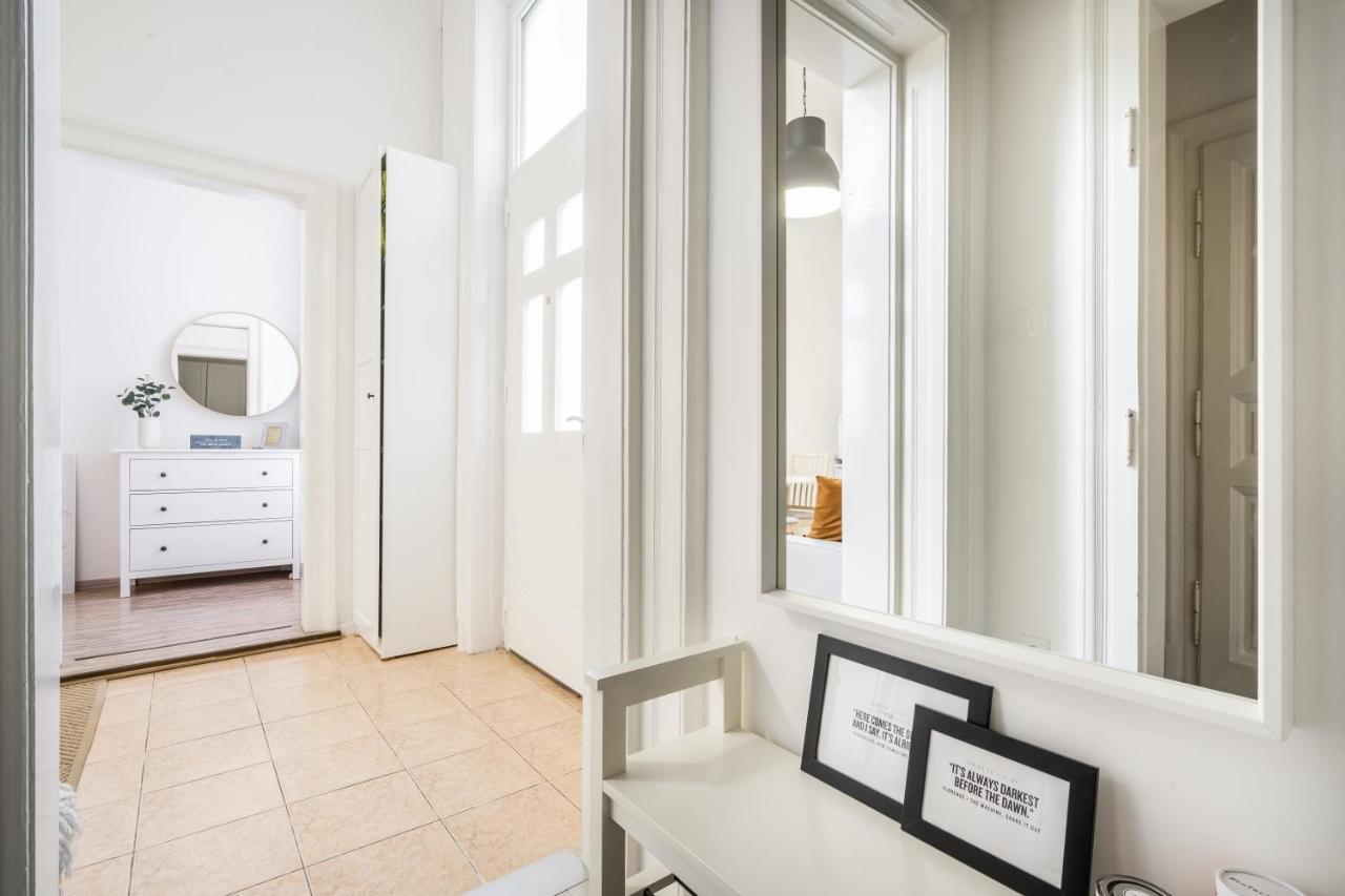 Bpr Delia'S Apartment Будапеща Екстериор снимка